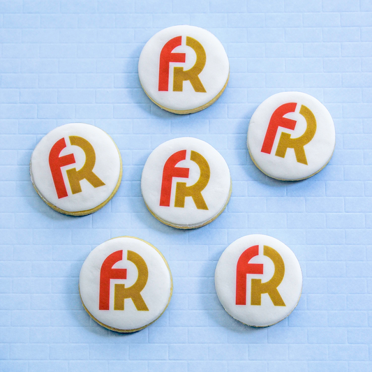 Round logo cookies 4cm